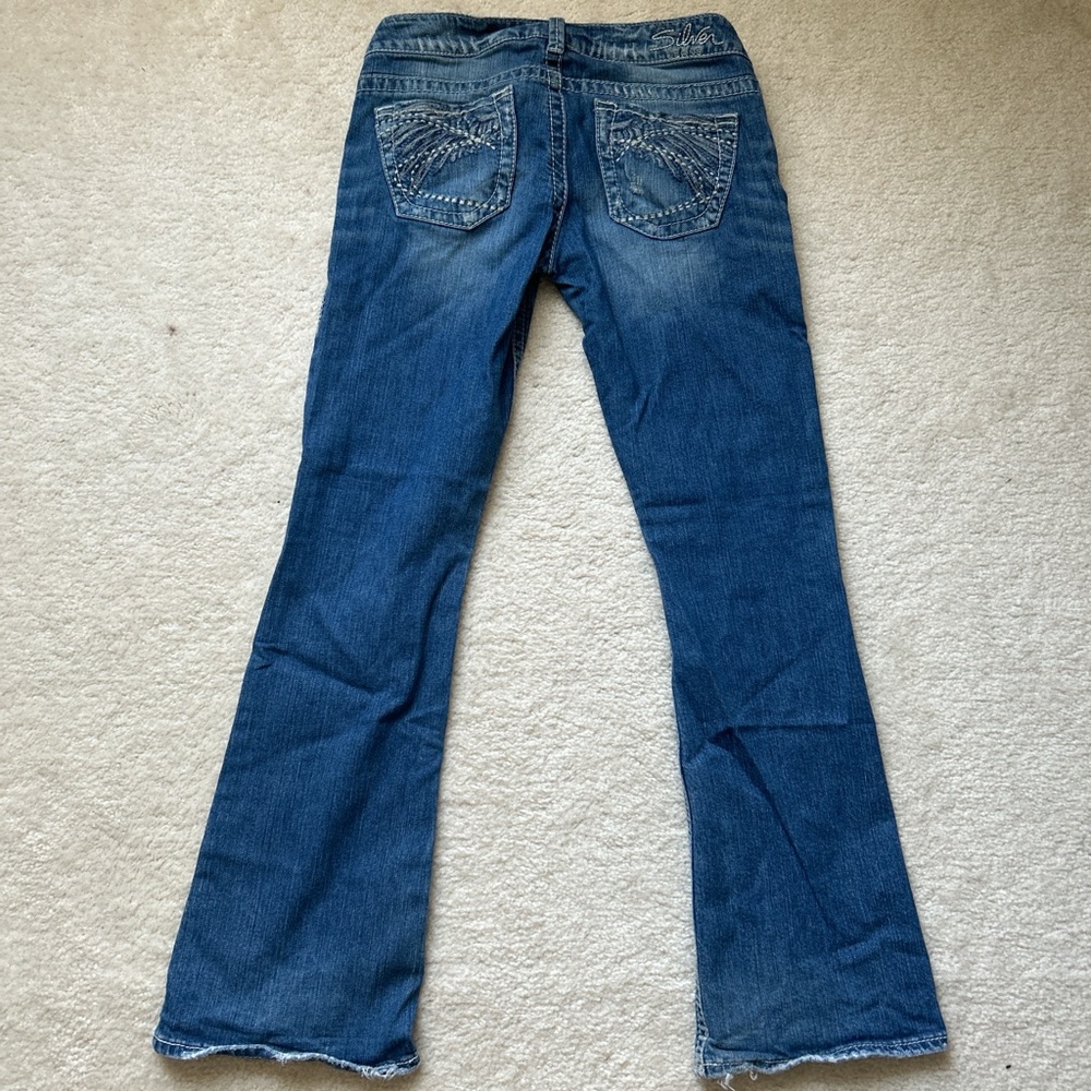 Silver Jeans Co. bootcut distressed low-rise jeans - W28, L31, size 6-8